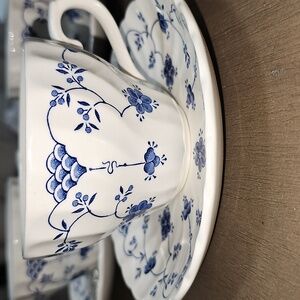 Churchill Finlandia Blue and White Teacup Set-- 5